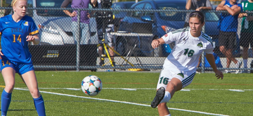 Tristan Corneil and the Cascades topped the Alberta Pandas 2-0 on Friday in Edmonton (Tree Frog Imaging file photo)