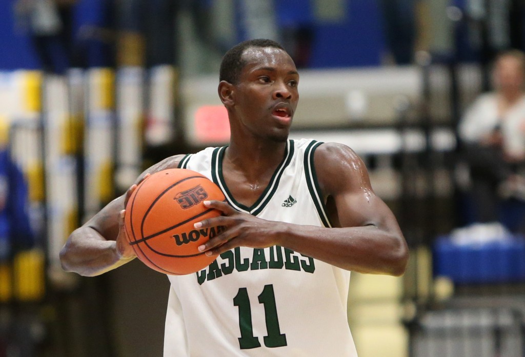 Kevon Parchment scored a team-high 18 points as the Cascades men's basketball team took the powerhouse Carleton Ravens down to the wire on Saturday. (Victoria Vikes sports information photo)