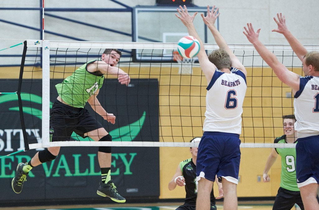 Joel Kleingeltink had 20-plus kills in both of his team's weekend games vs. Camosun.