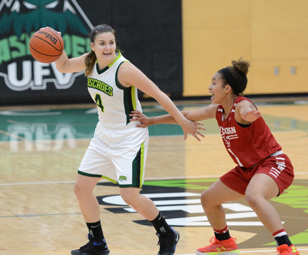 Sophomore point guard Kate Head and the Cascades women's basketball team hung tough against the Wisconsin Badgers in their preseason opener on Wednesday.