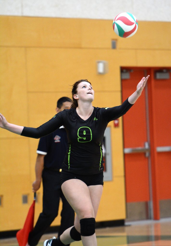 Mandelyn Erikson had an outstanding performance for the Cascades, notching 10 kills with a 79 per cent hitting efficiency.